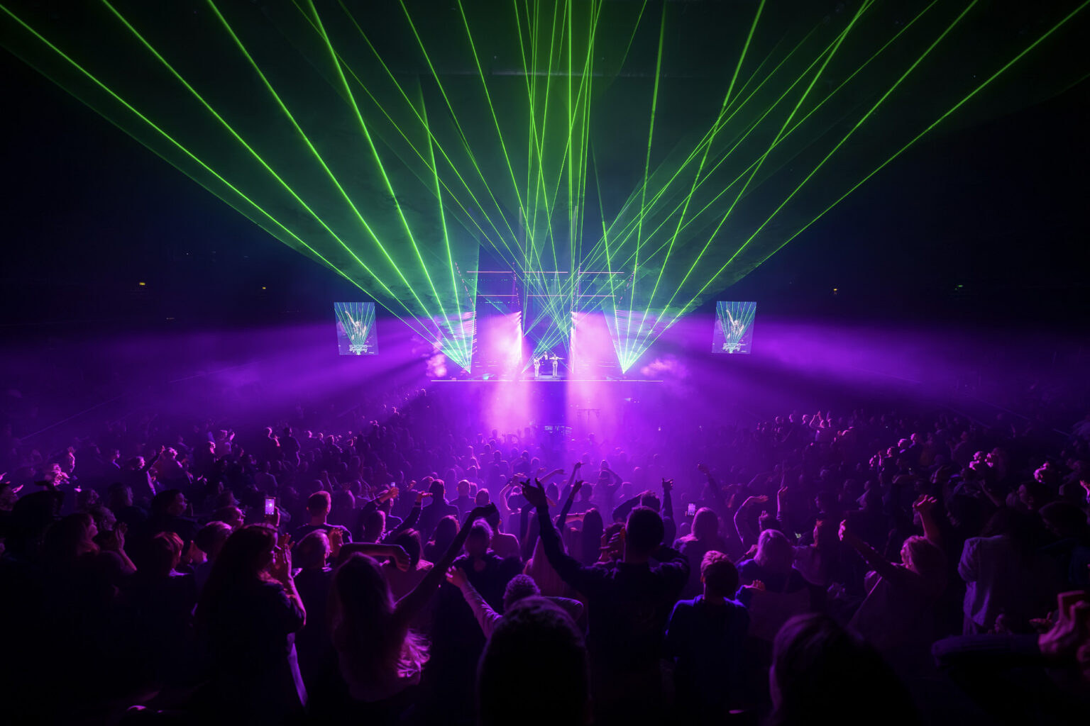 European tour production — full technical cycle by Jolly Crew