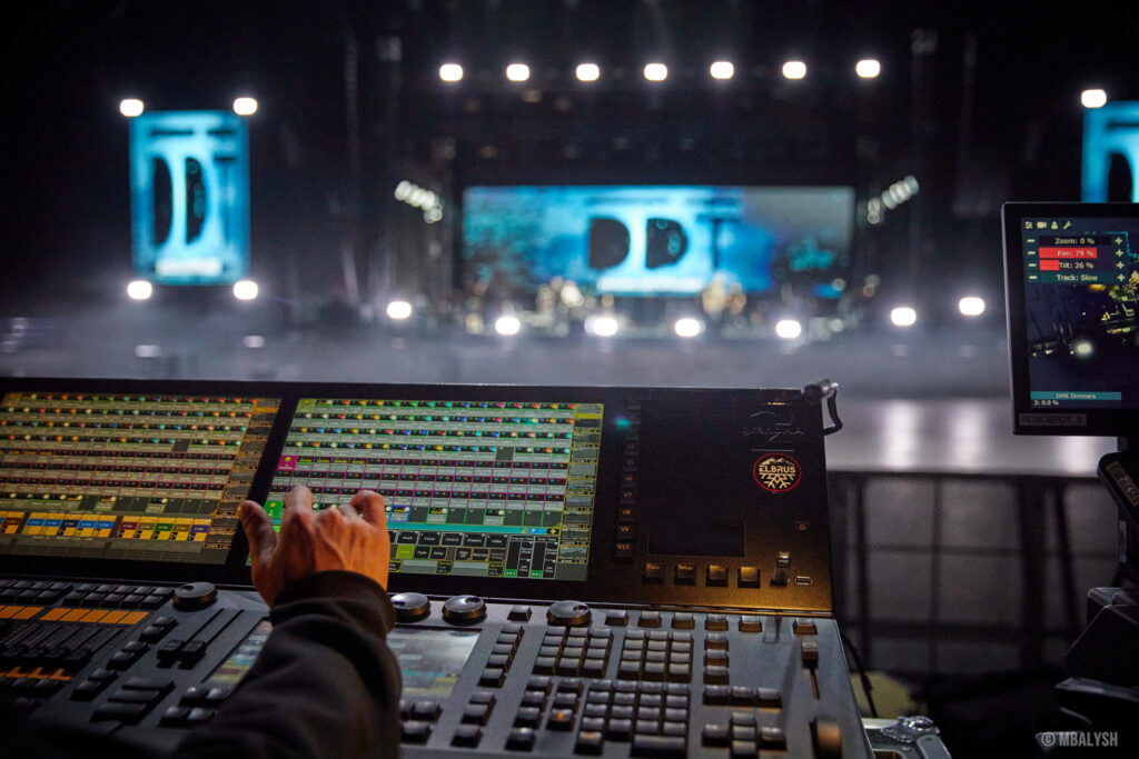 Live Concert — Jolly Crew portfolio